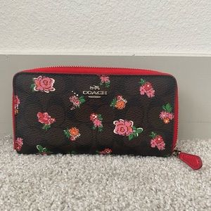 Coach Accordion Zip Wallet with Tea Flowers